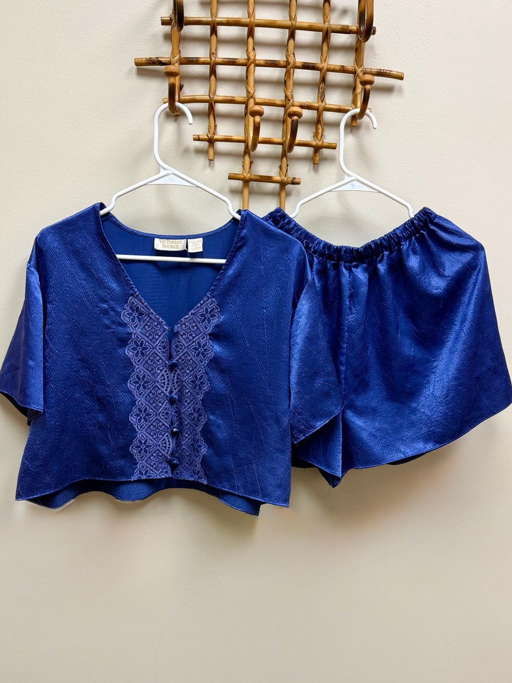 🌟HOST PICK!🌟 90s Vintage 💜 Victoria’s Secret Gold Label Satin Lingerie PJs Set